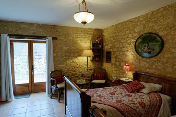 Chambres D'Hotes La Licorne Valojoulx Exteriér fotografie
